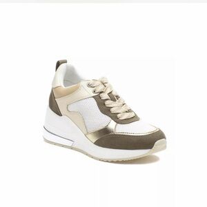 Elegant Women's Sneaker in White, Gold, and Brown